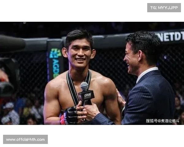 传奇昂拉恩桑退役纪实：从格斗殿堂到心灵归宿的终极之旅