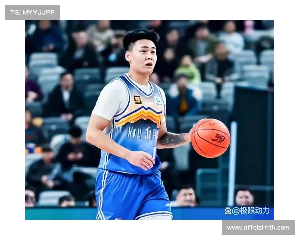 赵睿CBA德比伤退，北京队医疗团队紧急评估